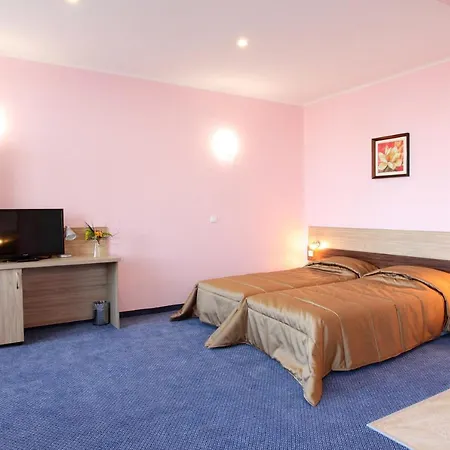 Teodora Palace Hotel 3*