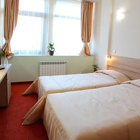 Teodora Palace 3* روس