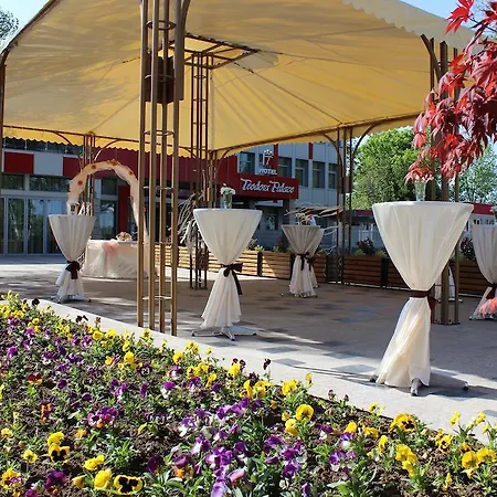 теодора палас 3* Русе